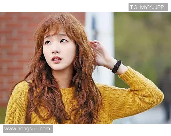 当红女星与日本足球明星的浪漫故事背后揭示的娱乐圈与体育界的交汇点